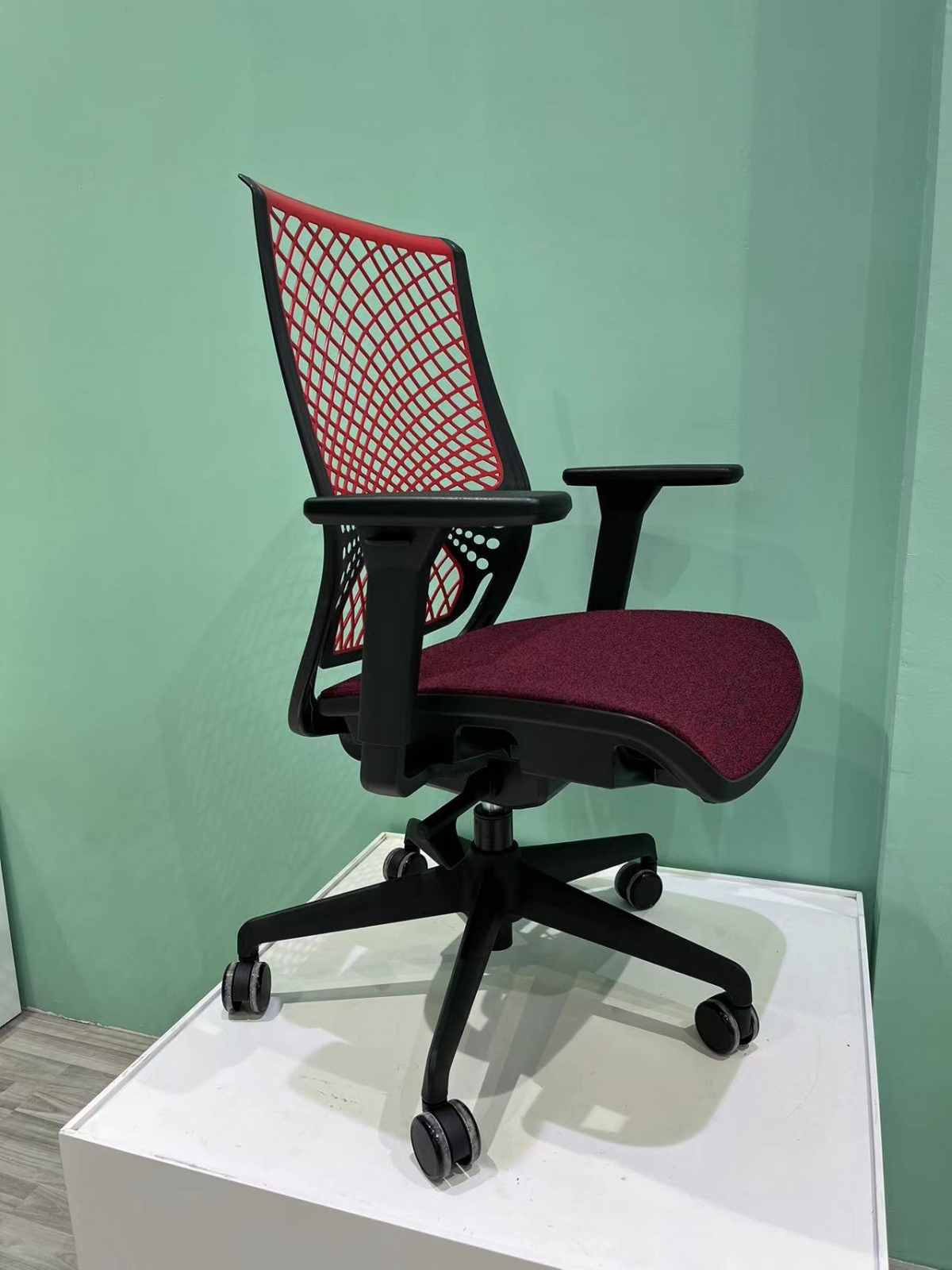 Theer brand new design concept office chair showing at CIFF Guangzhou 2023-NOWA-China Office Furniture, China Custom Made Furniture,